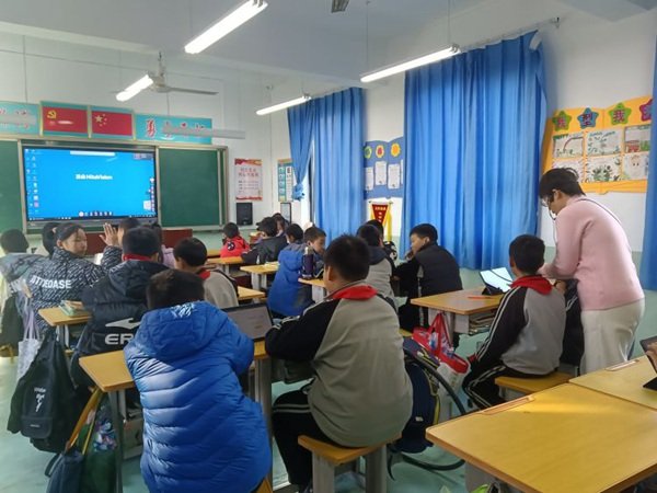 景山小学数字化智慧校园多媒体教室